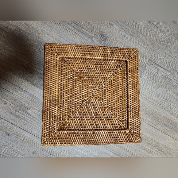 Set of 2 Pottery Barn Rattan wicker woven placemats 12x12 - Picture 3 of 3